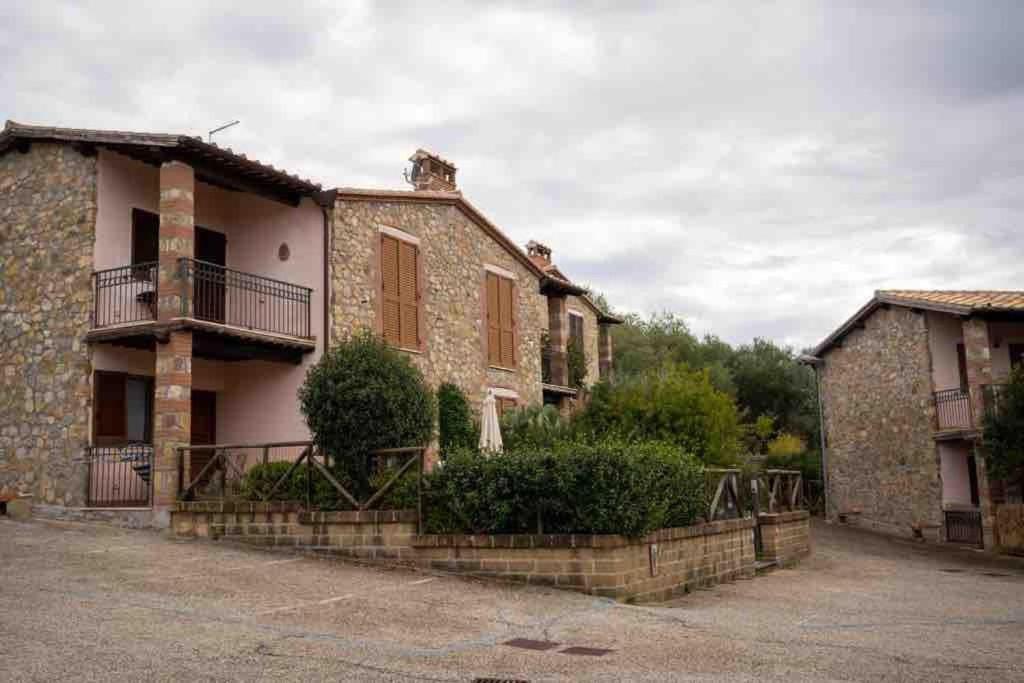 A Casa Di Claudia Apartment Saturnia Bagian luar foto